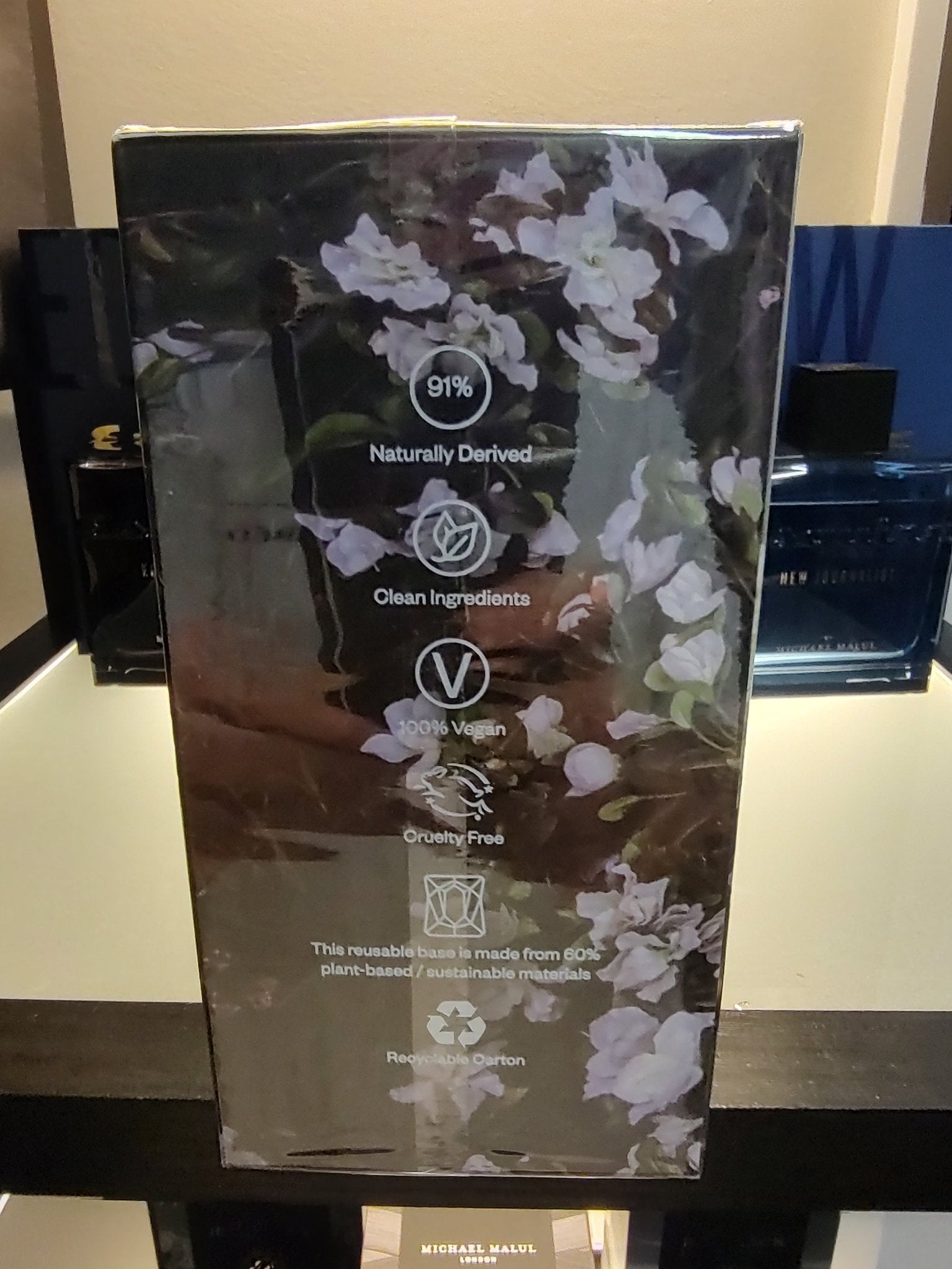 Ariana Grande God is a Woman Eau De Parfum 100ml 3.4 Fl oz