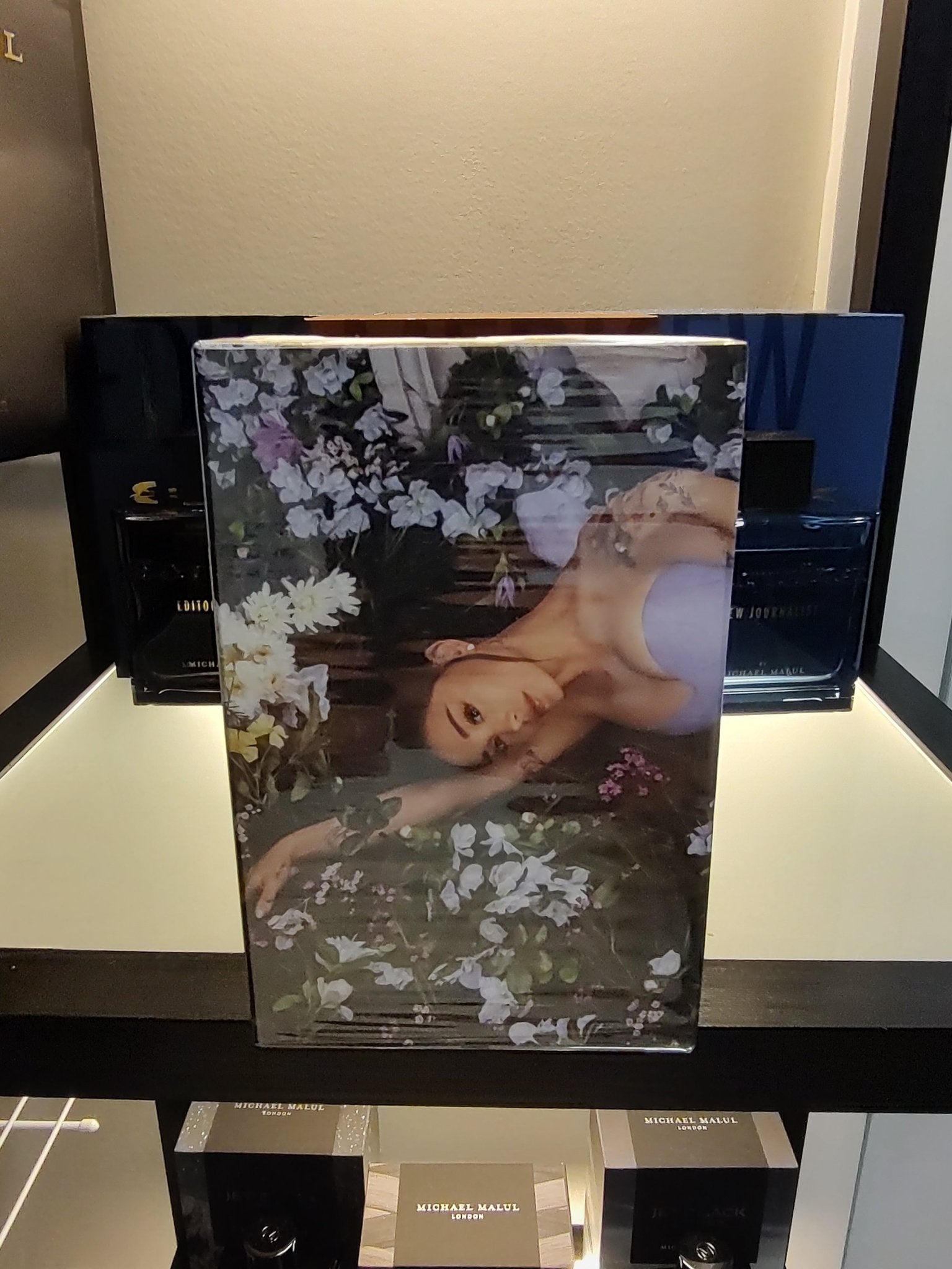 Ariana Grande God is a Woman Eau De Parfum 100ml 3.4 Fl oz